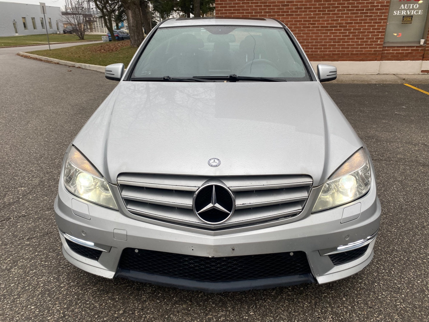 MERCEDES-BENZ C300 2011